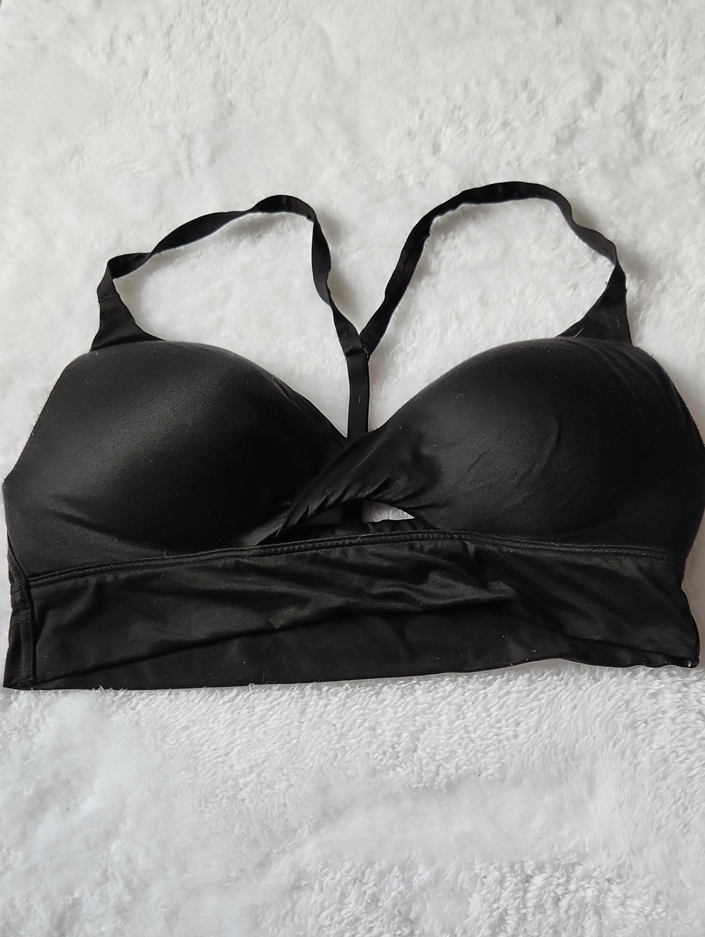 Victoria Secrets Uplift No Wire Black Padded Bralette with Twist Front 34 B